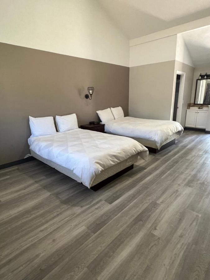 Captain'S Lodge Motel 글로스터 외부 사진