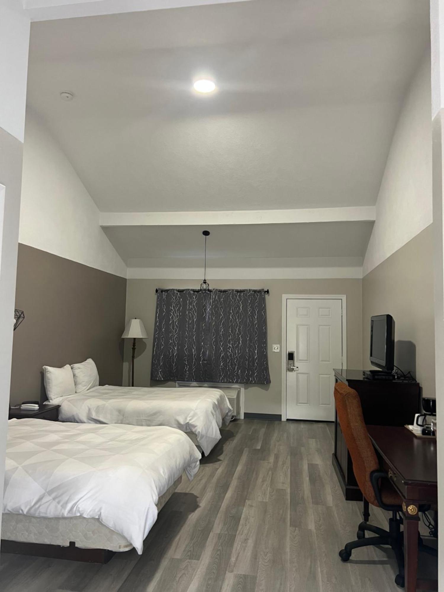Captain'S Lodge Motel 글로스터 외부 사진