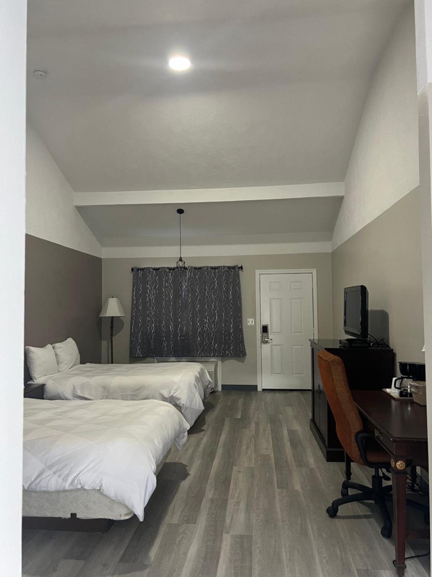 Captain'S Lodge Motel 글로스터 외부 사진